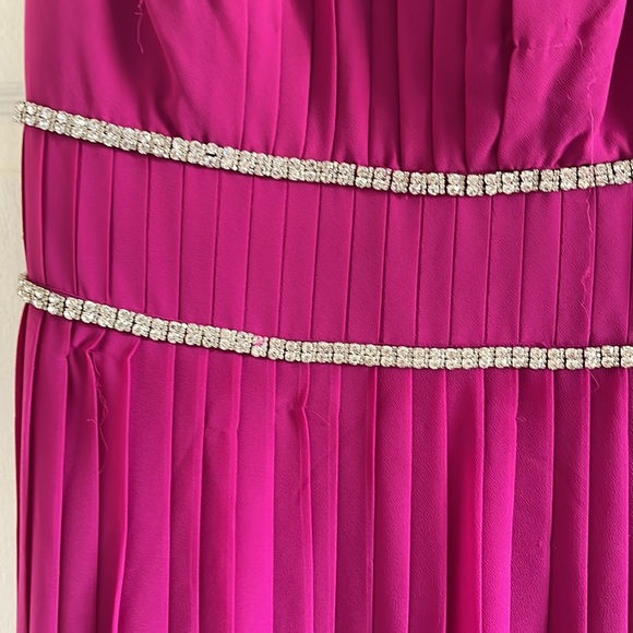 New Ted Baker dress from the Tux collection - Picture 4 of 10